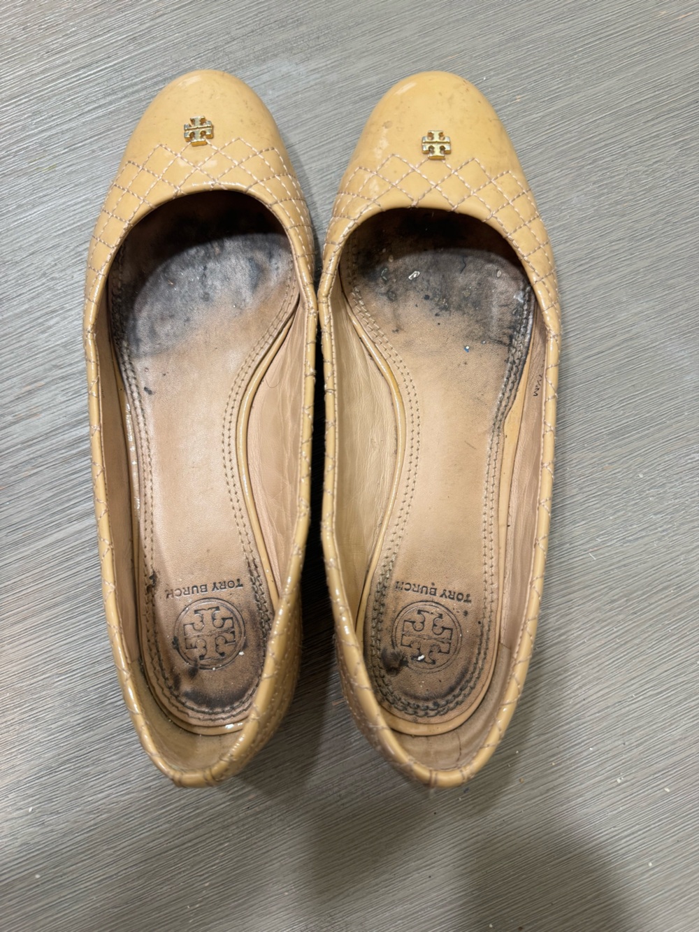 Tory Burch Beige Quilted Leather Ballet Flats with Logo